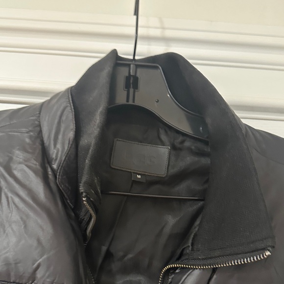 UGG Women's Black Puffer Jacket - Picture 3 of 13